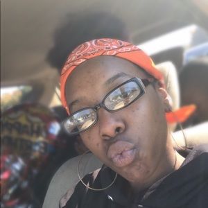 Meet your Posher, Dimitris